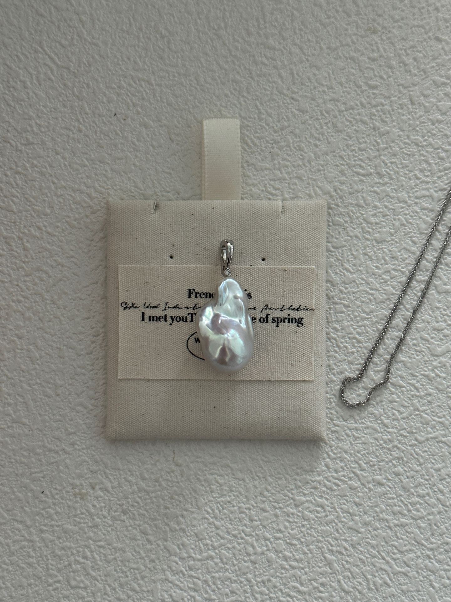 FullSterling Silver Large BaroqueUniversal BuckleNecklace