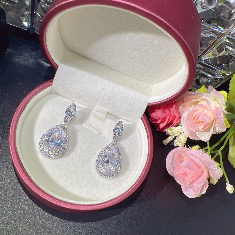 Shiny Glitter Earring and Necklace Jewelry Set