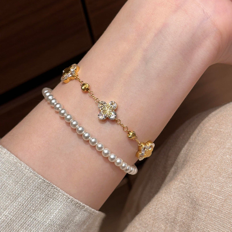 Crushed Ice Clover Bracelet