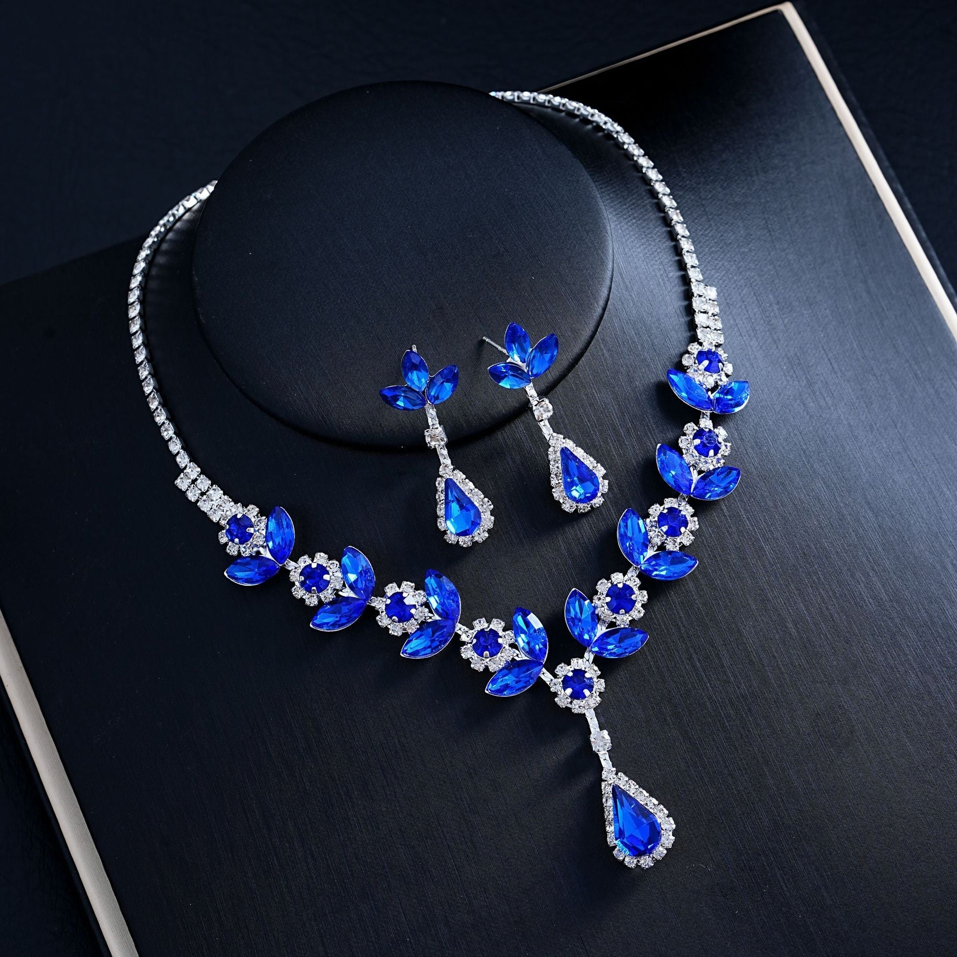 Multicolor Sparkling Diamond Jewelry Set