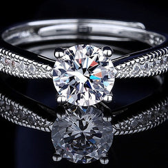 White Dewdrop Ring